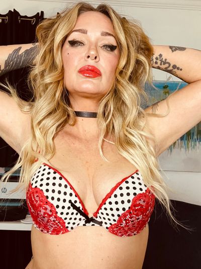 ryan_lovemodel profile