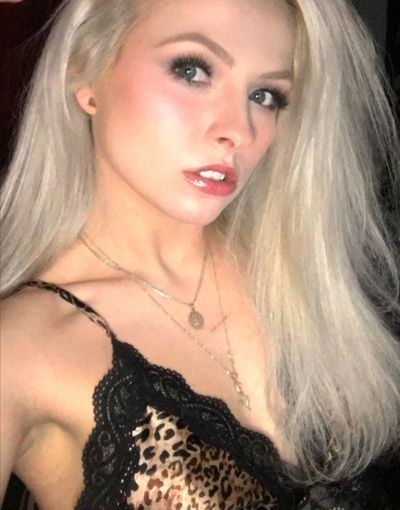 onlyvalentina_xxx profile