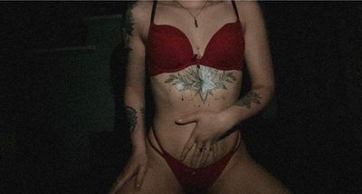 inbedwithmel thumbnail