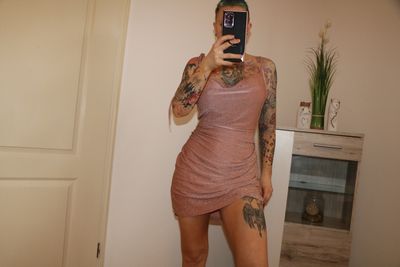 sexy_german_inked thumbnail