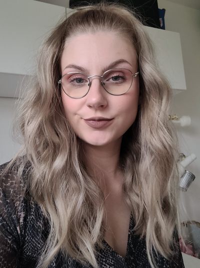 thetalltease profile