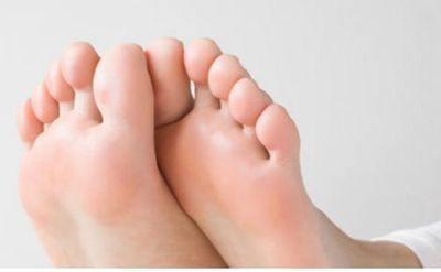 happyfeetandtoes90 thumbnail