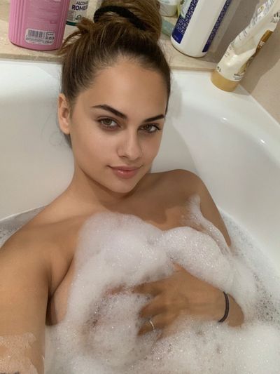 carlotacarmona12 thumbnail