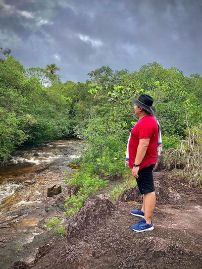 u184952702 thumbnail