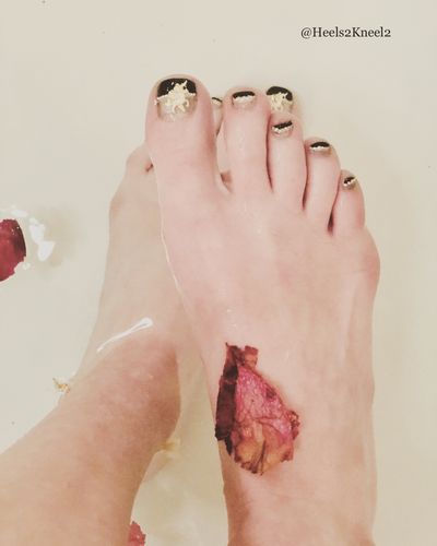 heels2kneel2 profile