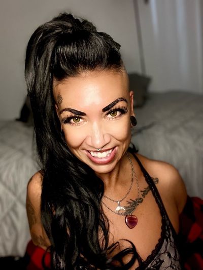 leilarose1233 profile