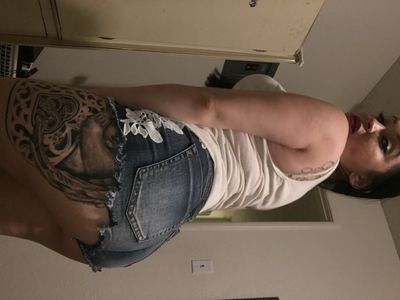 prettyin_ink profile