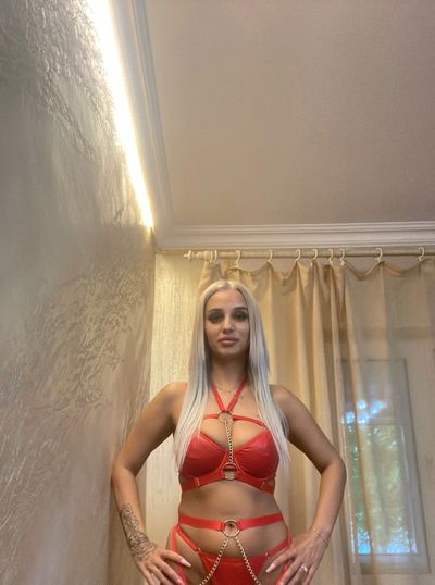 vipgiullya thumbnail