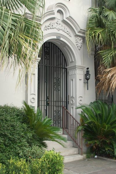 entrancetri thumbnail