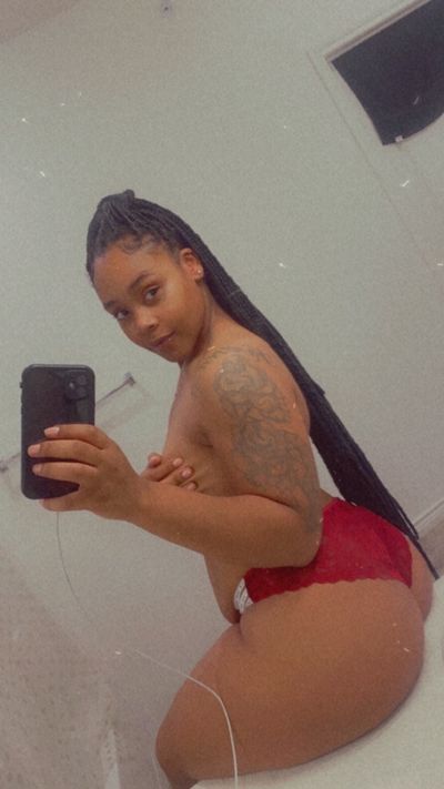 YellaSky 🥰 profile