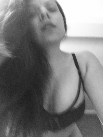 ella_es_sarah profile