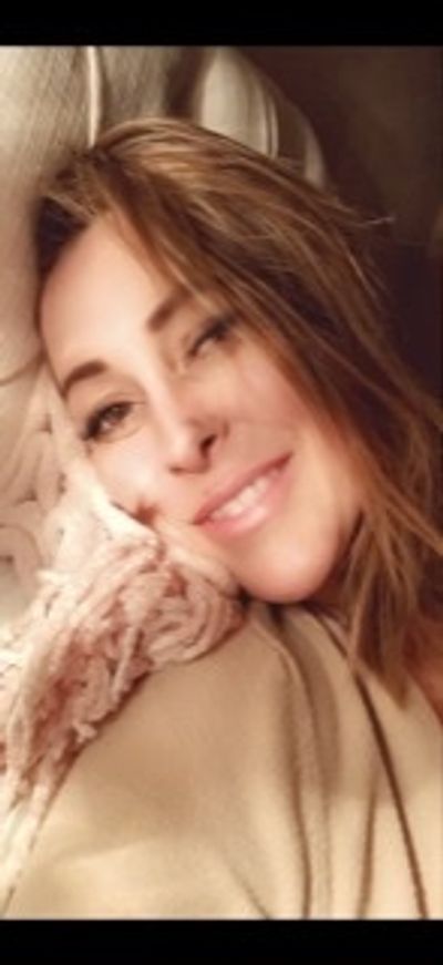 black.light.betty thumbnail