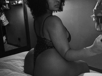 Mesmerizing Mia thumbnail