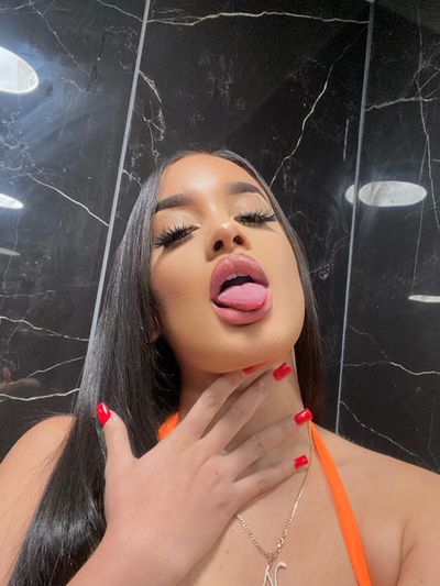 𝓝𝓪𝔂𝓮𝓵𝓵𝔂🐩 thumbnail