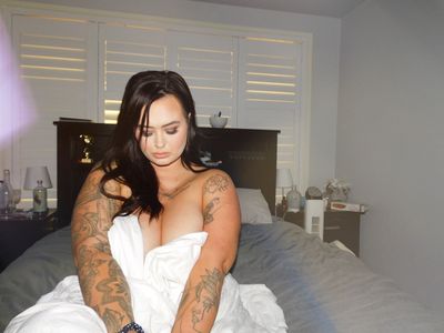 claire.something profile