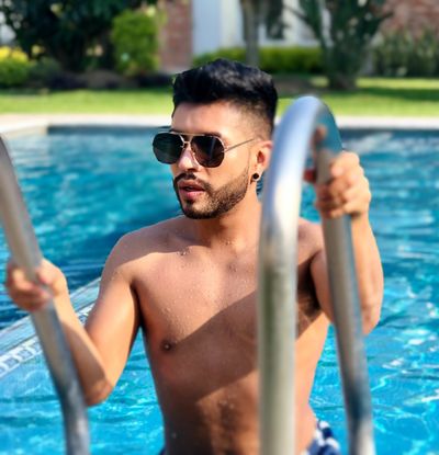 idanielhot thumbnail